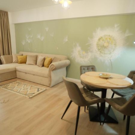 Green Studio Targu Neamt Luaran gambar