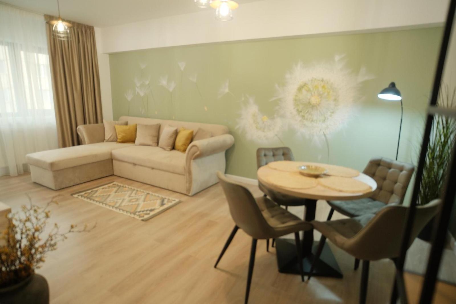 Green Studio Targu Neamt Luaran gambar